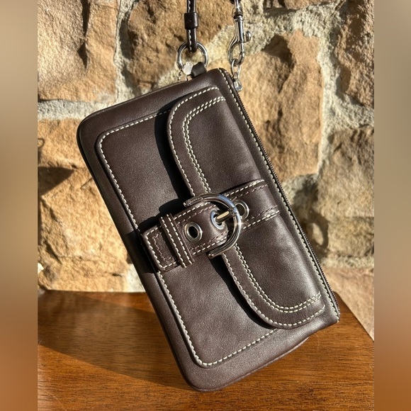 Coach Soho Brown Leather Large Wristlet Clutch F40574 NWT - Picture 6 of 17